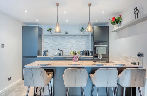 West Kirby Cottage | 8 bedroom accommodation in Caldy, near West Kirby, Wirral