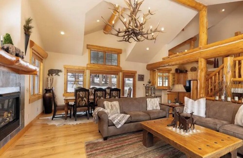 Blue River House | Amazing Mountain Home in Blue River-7 minutes from Breckenridge!