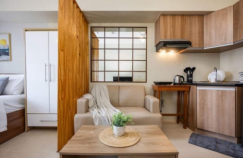 Cebu Apartment | Furnished Studio | Amenity View, WiFi, Netflix, Workspace and Pool