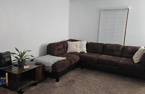 Lakeview Apartment | Cozy 1-bedroom apartment near Downtown Buffalo with WiFi
