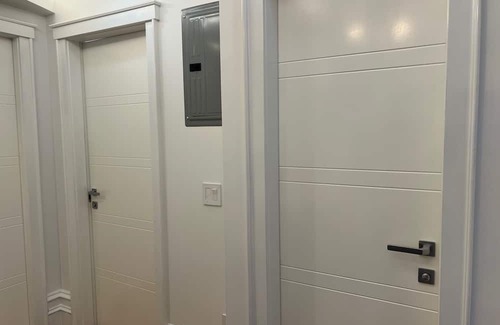 Queens House | Charming 1-Bedroom with AC, WiFi in Queens close to JFK and LaGuardia Airport
