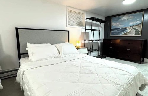 Irvington Apartment | Charming 1-BR Hideaway in Serene Irvington – AC, Fast WiFi & Comfort Awaits!