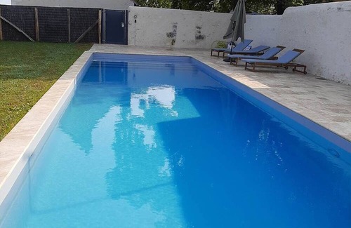 Chambourg-sur-Indre House | STAG AND SWAN SET FOR 12
