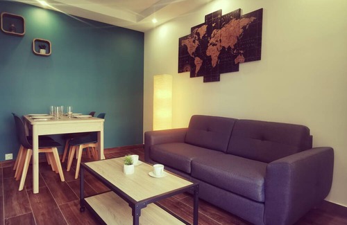 La Demi - Lune Apartment | Beau T2 en Résidence Moderne Avec Parking Privé