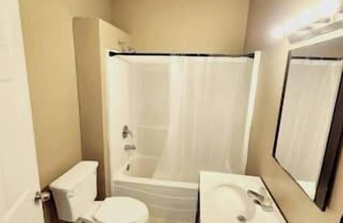 Downtown House | Cozy Private Room in Charming Shared Home