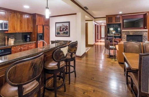 Aspen Condo | Aspen Highlands CO | Ritz Carlton Residence Club | 3 Bedroom