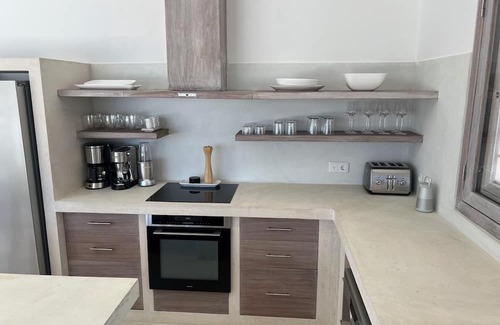 Kralendijk House | Brand New, Private Oceanfront Villa with Breathtaking Diving in Your Backyard