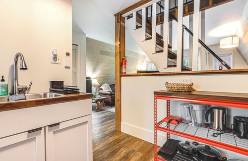 Oxford Cabin | Pet-Friendly Oxford A-Frame Cabin w/Fire Pit!