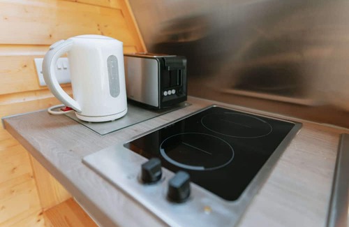 Weston Cabin | Cosy Glamping Cabin With Wood Fired Hot Tub