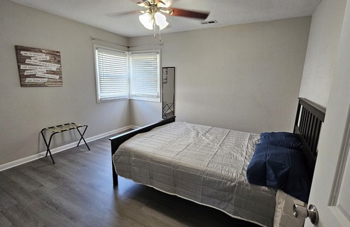 Newport News House | Charming 3-bedroom house in wonderful Newport News with AC, WiFi, pets welcome