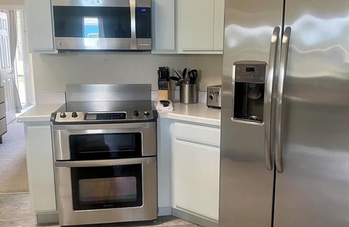 Kissimmee House | Charming 3-bedroom house with AC, fitness room, WiFi in Kissimmee