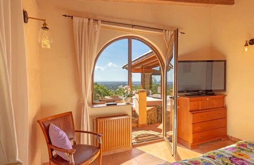 Son Antem House | Holiday Home 'Finca Puig De Biniferri' with Sea View, Wi-Fi and Air Conditioning