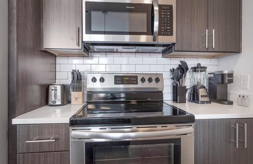 Richmond Apartment | Barsala l Unwind and relax in this 2BD apartment with self check-in