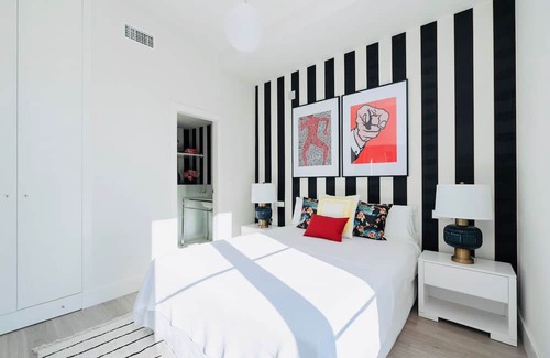 Centro - Sagrario Apartment | The Bowery Granada
