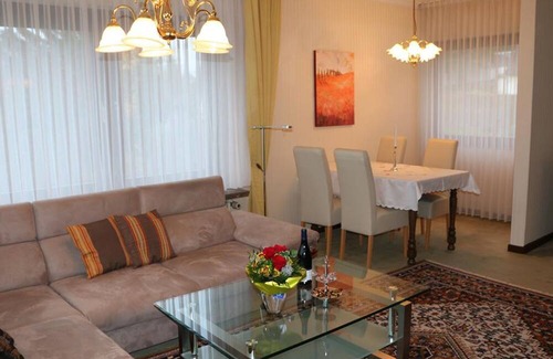 Bad Neuenahr-Ahrweiler Apartment | Vacation apartment B up to 4 persons - Nachtsheim, House