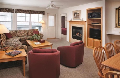 Jeffersonville Resort | Cozy resort in brilliant Cambridge family friendly including arcade games