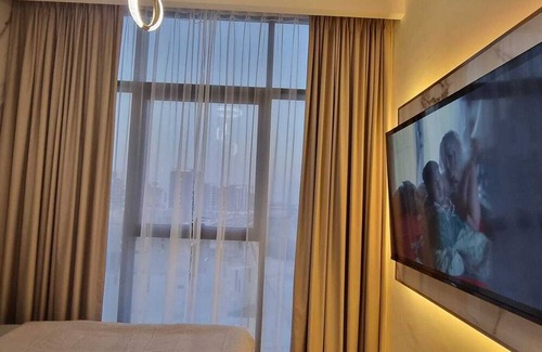 Nad Al Sheba Apartment | Azizi Riviera 29 - Luxury Stay in Dubai