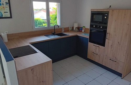 La Roche-sur-Yon House | Maison au Calme en Lotissement Proche du Centre Avec bus à Proximité Immédiate