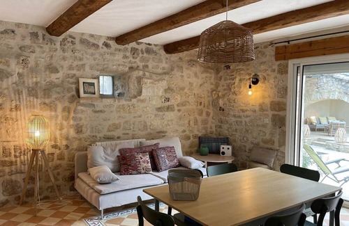 Arpaillargues-et-Aureillac House | The Charming Guest House