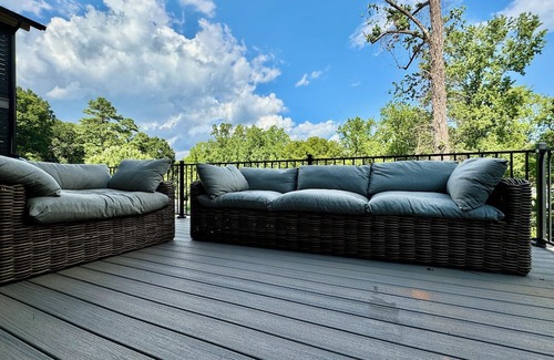 Southwest Raleigh House | Executive, Modern, serene house - perfect location, putting green, elevator