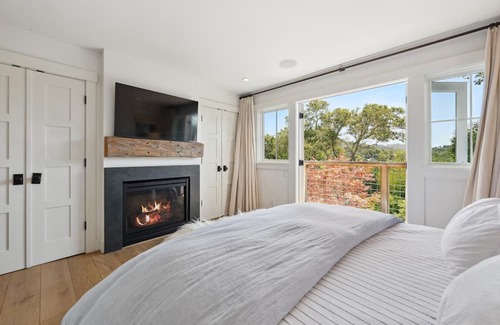 Greenbrae House | Luxury 4 Bdrm Family Home in Kentfield near Marin General, Kentfield Schools