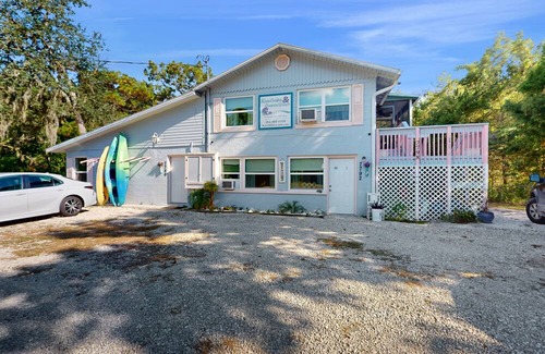 Chassahowitzka House | Cozy coastal home with plenty of space and close to springs