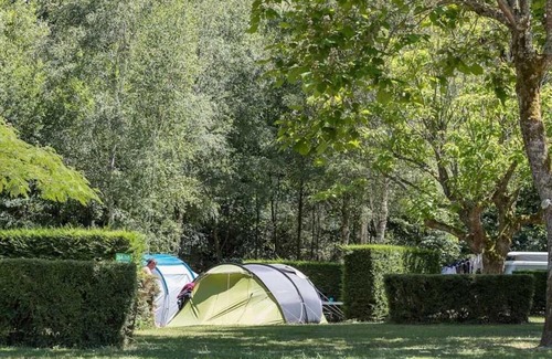 Vernioz House | Camping 4 étoiles - Piscine - efadcg