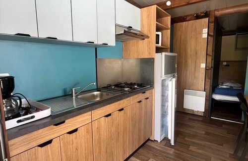 Brissac House | Camping - Piscine - eehdhd