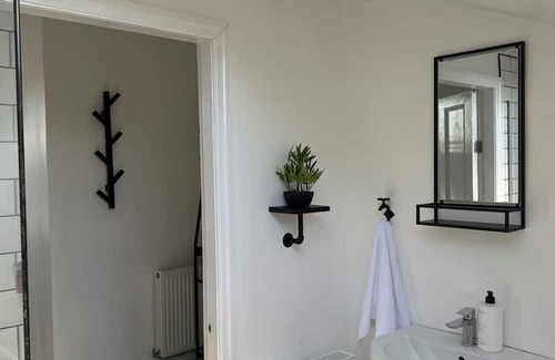 Southport Apartment | The Eaves - Victorian second floor, open plan apartment
