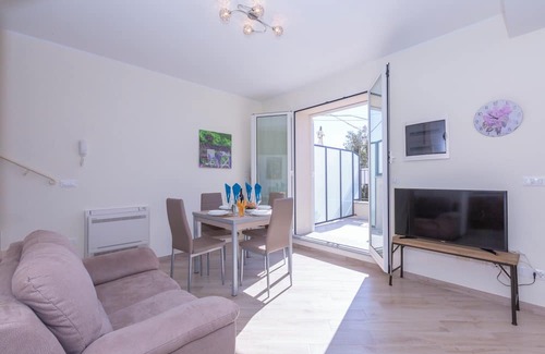 Alassio Ski Chalet | Serena 2 - Two Bedroom Chalet, Sleeps 5