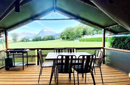 Chaparon RV Rental | Camping Les Fontaines* - Lodge Kenya 3 rooms 5 people