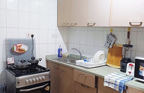 Hospital House | A Serene 2 Bedroom Apartment with Secure Parking