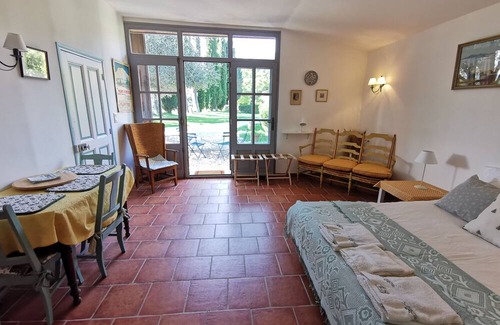 Bedoin Other | At the foot of the Ventoux, studio on terrace in a private estate