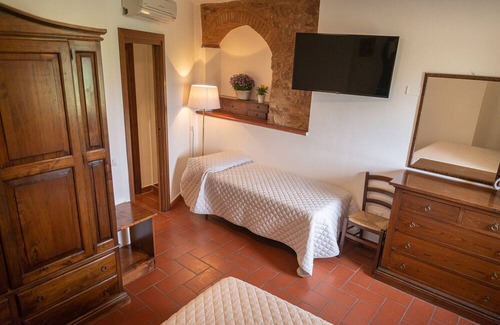 Spello Villa | Emerald Apt City Center