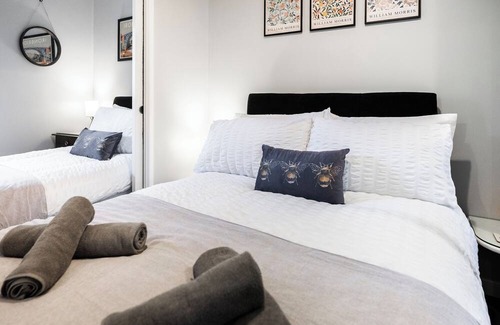 Shrewsbury Apartment | The Little Cygnet