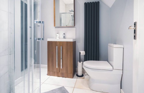 Shrewsbury Apartment | The Little Cygnet