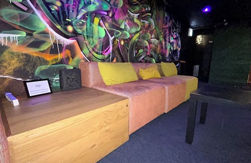 Pulaski Park Condo | Loft for Events and family gatherings