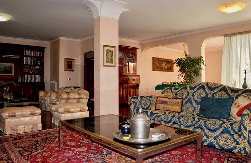 Guidonia Montecelio Apartment | Ameno House Appartamento 130mq
