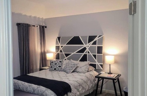 Southside House | Stunning & Spacious Sleeps 16 BMT Graduations