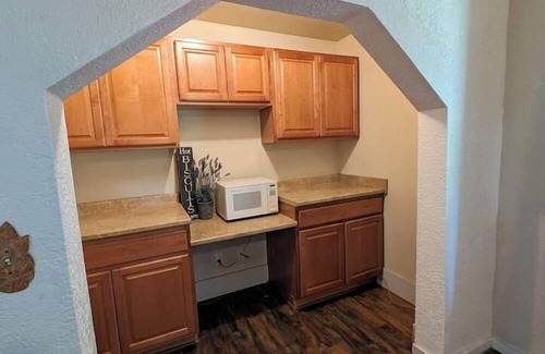 Coeur d'Alene House | Historic 1902 Downtown Pied-à-Terre