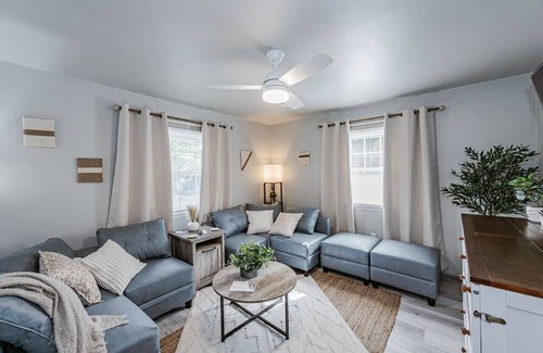 Stonehouse House | Quiet Comfort: Serene Toano Hideaway