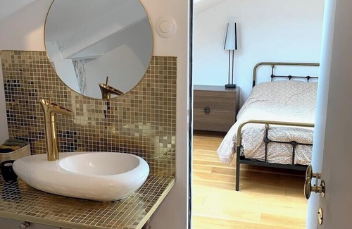Puteaux Apartment | Spacious, comfortable, quiet duplex apartment