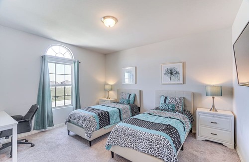 Odessa House | Spacious Odessa Townhome - 6 Mi to City Center
