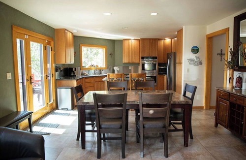 Breckenridge House | Peaceful Retreat overlooking Breck!