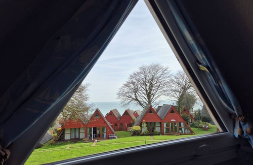 Great Mongeham Ski Chalet | Coastal Chalet at Kingsdown Park with pool No.64.