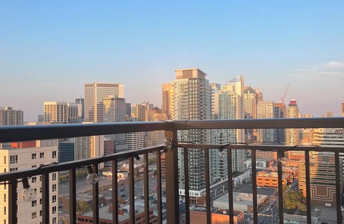 Connaught Condo | High-end Downtown Condo available to rent for short term vacation rentals