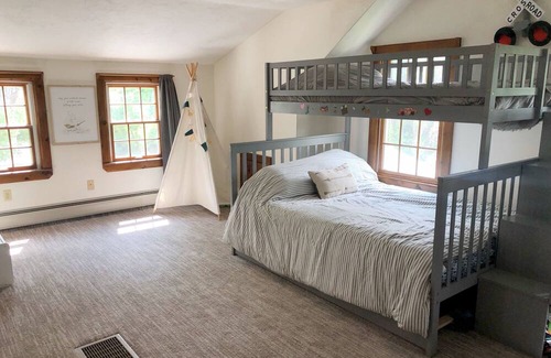 Manomet Other | Historic Cape Cod Bay Farmhouse by the Sea