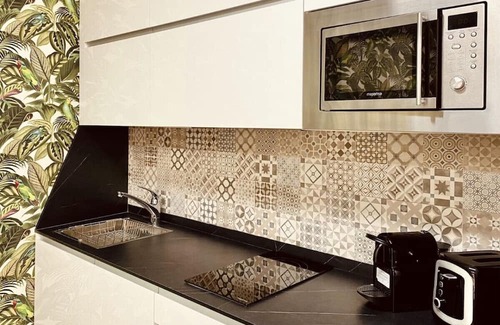 La Coruna Apartment | Downtown Plaza Apartment