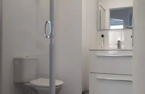 Saint-Renan Apartment | Complete accommodation for 2 people, independent access, separate bedroom.