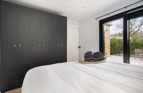 Bergen op Zoom Ski Chalet | Luxe en Modern Chalet Midden in de Natuur